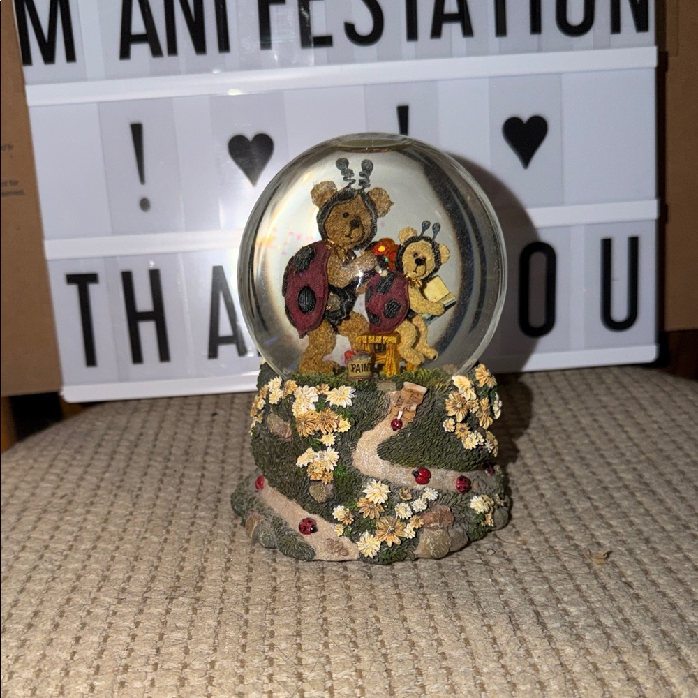 Vintage Boyd’s Bears Ladybug Music Box Snow Globe